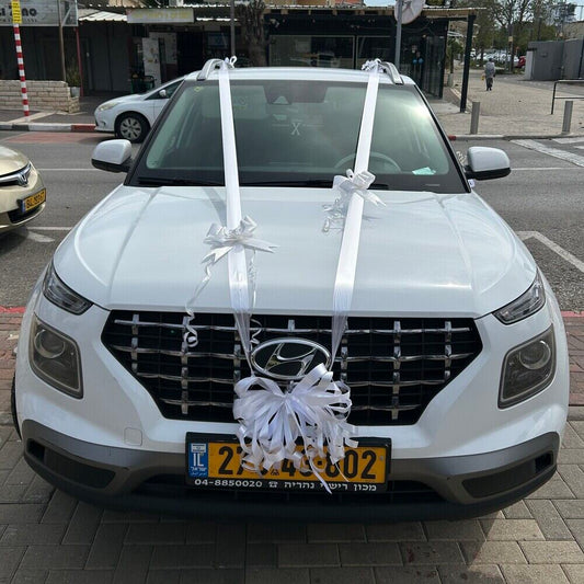 קישוט רכב מיוחד לחתונה מגיבסניות וסרטים לבנים